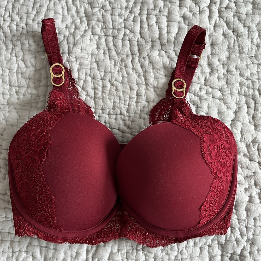 Lace-Trim Padded Underwire Bra - Burgundy